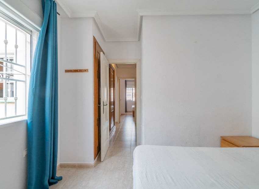 2 Zimmer Apartment zu verkaufen in Orihuela Costa mit Pool - 150.000 € (Ref: 9921006)