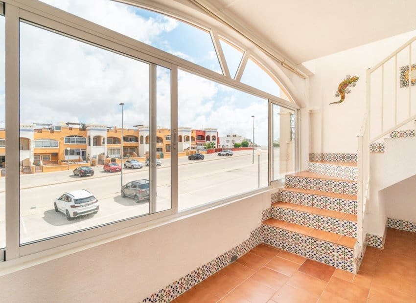 2 Zimmer Apartment zu verkaufen in Orihuela Costa mit Pool - 150.000 € (Ref: 9921006)