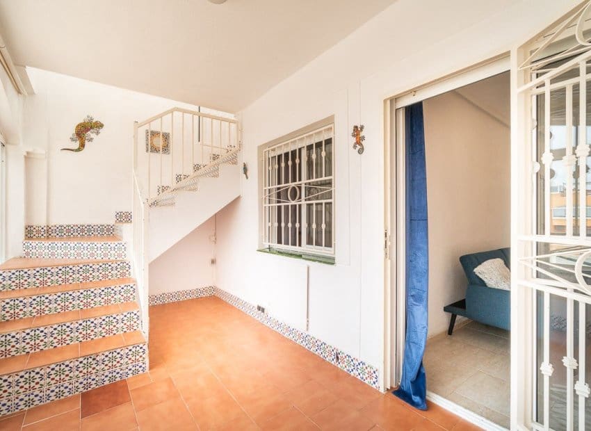 2 Zimmer Apartment zu verkaufen in Orihuela Costa mit Pool - 150.000 € (Ref: 9921006)