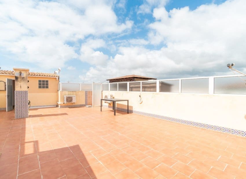 2 Zimmer Apartment zu verkaufen in Orihuela Costa mit Pool - 150.000 € (Ref: 9921006)