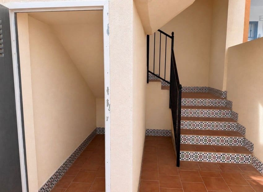 2 Zimmer Apartment zu verkaufen in Orihuela Costa mit Pool - 150.000 € (Ref: 9921006)