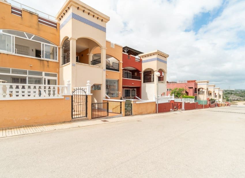 2 Zimmer Apartment zu verkaufen in Orihuela Costa mit Pool - 150.000 € (Ref: 9921006)