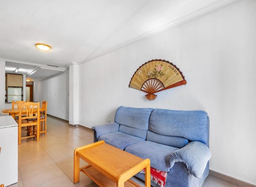 2 sovrum Lägenhet till salu i Torrevieja - 139 900 € (Ref: 9921015)