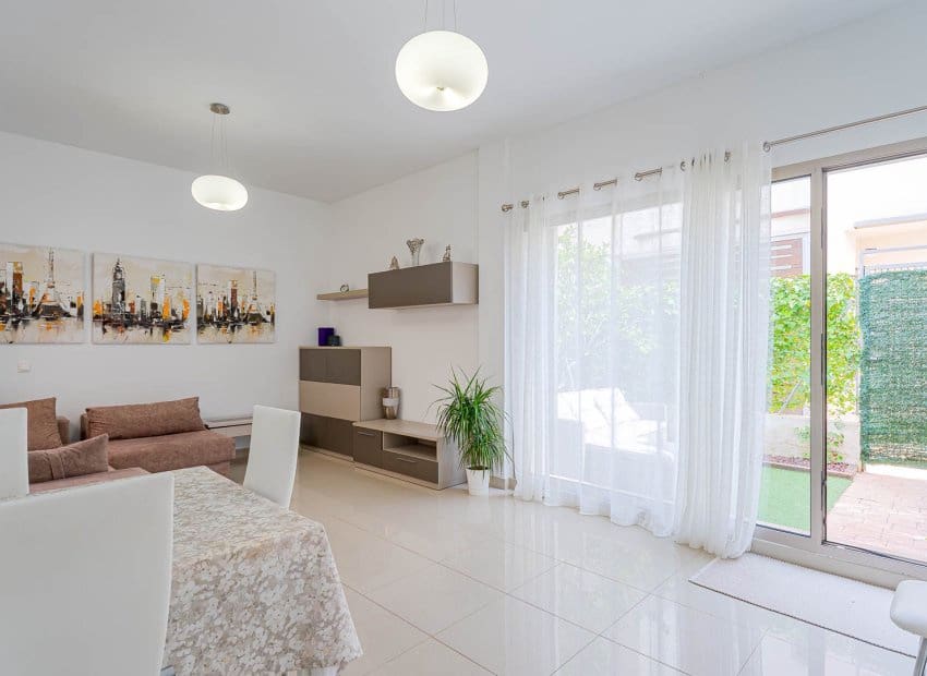 3 bedroom Townhouse for sale in Punta Prima with pool - € 355,000 (Ref: 9927921)