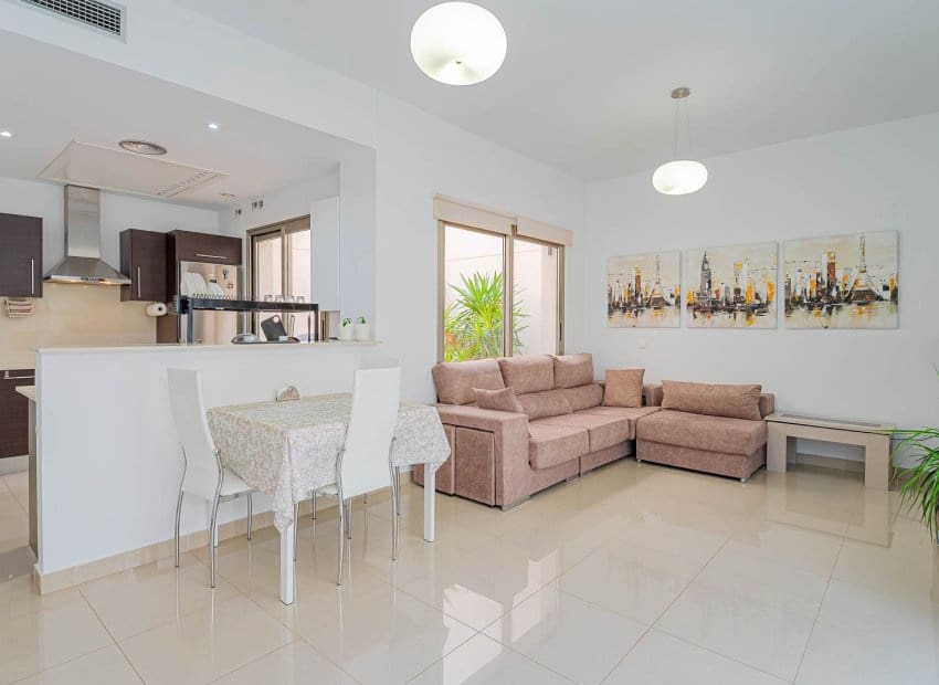 3 bedroom Townhouse for sale in Punta Prima with pool - € 355,000 (Ref: 9927921)