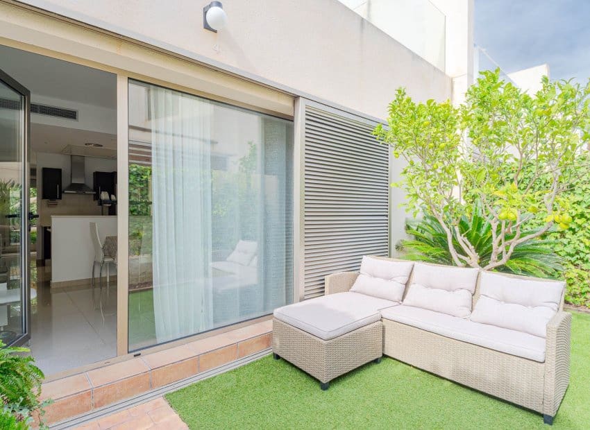 3 bedroom Townhouse for sale in Punta Prima with pool - € 355,000 (Ref: 9927921)