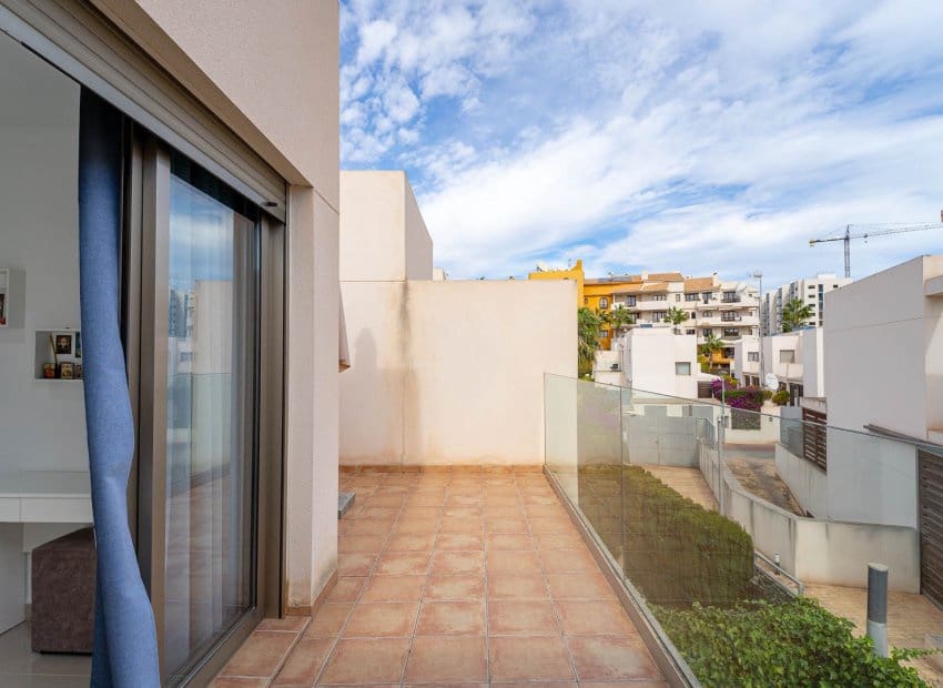 3 bedroom Townhouse for sale in Punta Prima with pool - € 355,000 (Ref: 9927921)