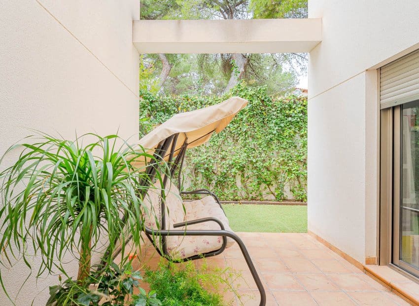 3 bedroom Townhouse for sale in Punta Prima with pool - € 355,000 (Ref: 9927921)