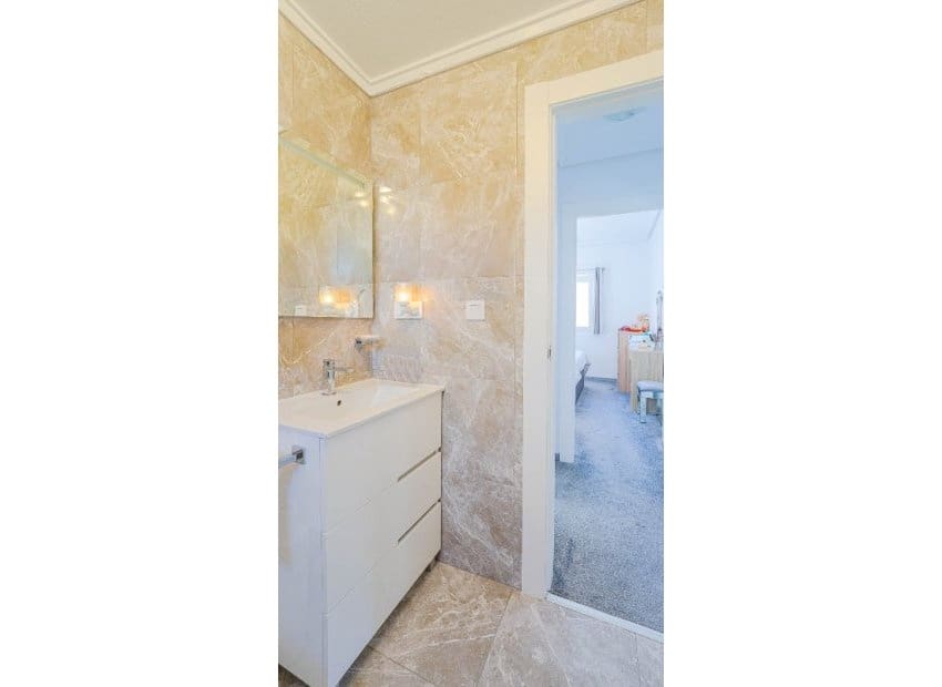 2 sypialnia Willa na sprzedaż w Los Altos z basenem - 255 000 € (Ref: 9927922)