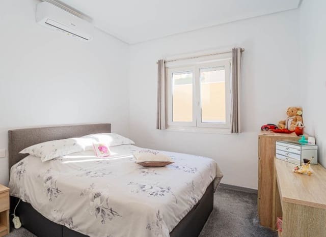 2 soveværelse Villa til salg i Los Altos med swimmingpool - € 245.000 (Ref: 9927922)