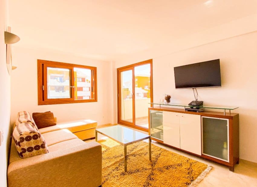 2 bedroom Apartment for sale in Punta Prima with pool - € 270,000 (Ref: 9927923)