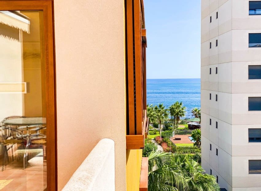 2 bedroom Apartment for sale in Punta Prima with pool - € 270,000 (Ref: 9927923)