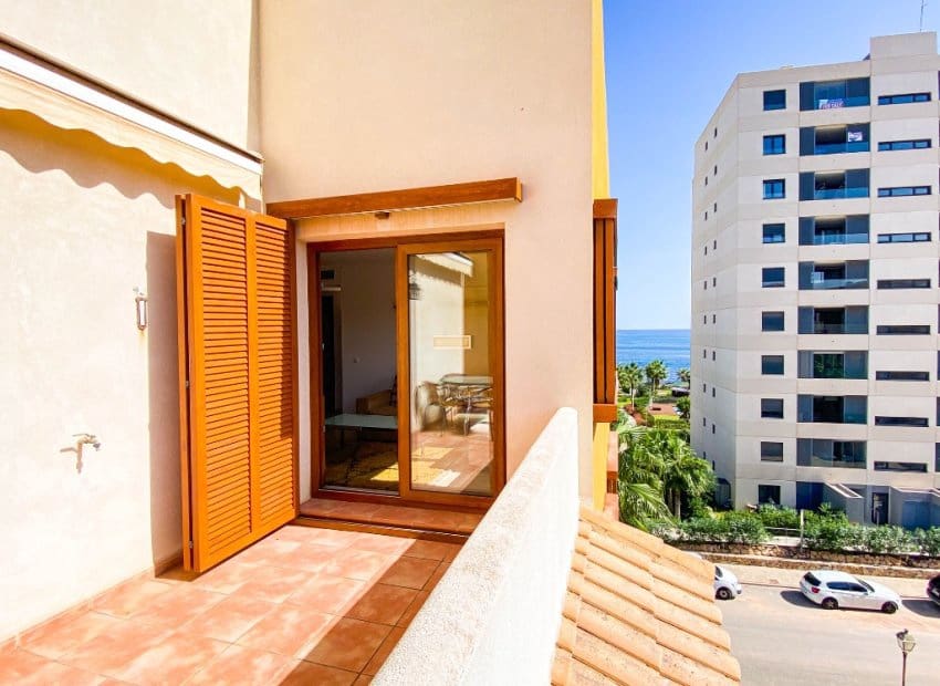 2 bedroom Apartment for sale in Punta Prima with pool - € 270,000 (Ref: 9927923)