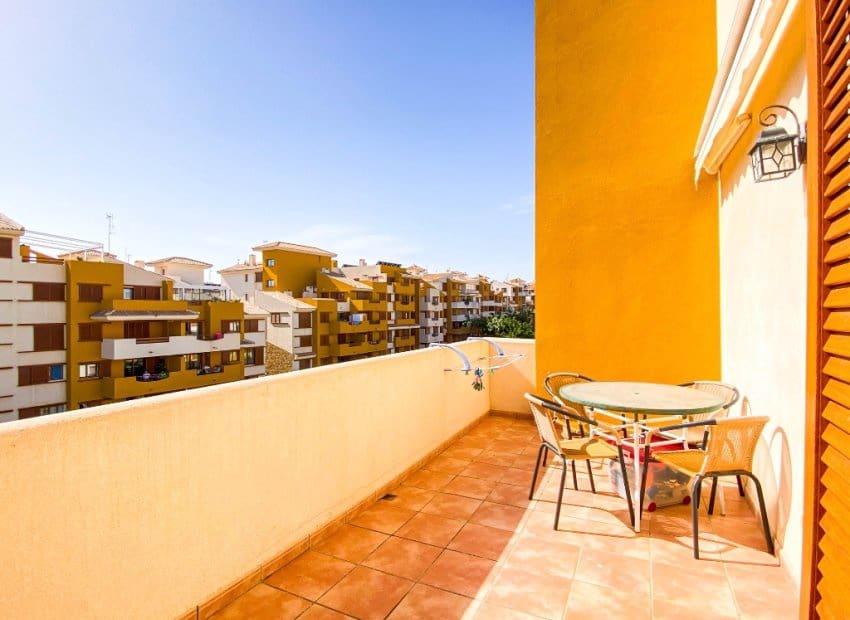 2 bedroom Apartment for sale in Punta Prima with pool - € 270,000 (Ref: 9927923)
