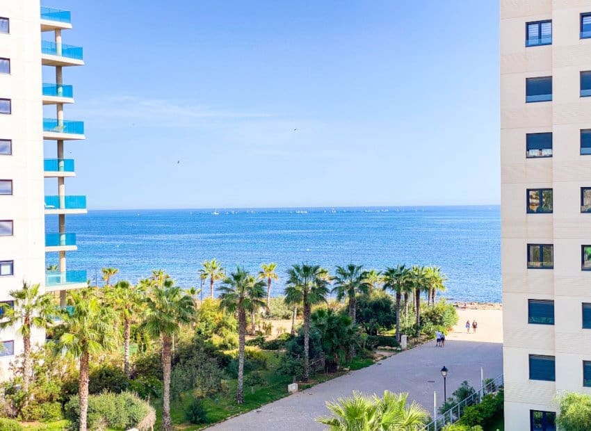 2 bedroom Apartment for sale in Punta Prima with pool - € 270,000 (Ref: 9927923)