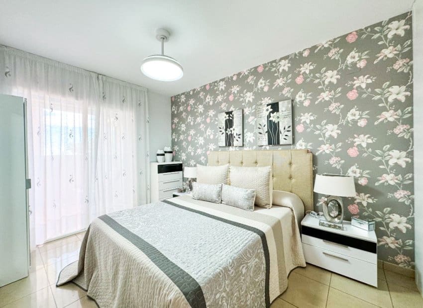 2 makuuhuone Huoneisto myytävänä paikassa Orihuela Costa mukana uima-altaan - 260 000 € (Ref: 9927924)