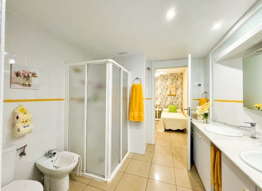 2 makuuhuone Huoneisto myytävänä paikassa Orihuela Costa mukana uima-altaan - 260 000 € (Ref: 9927924)