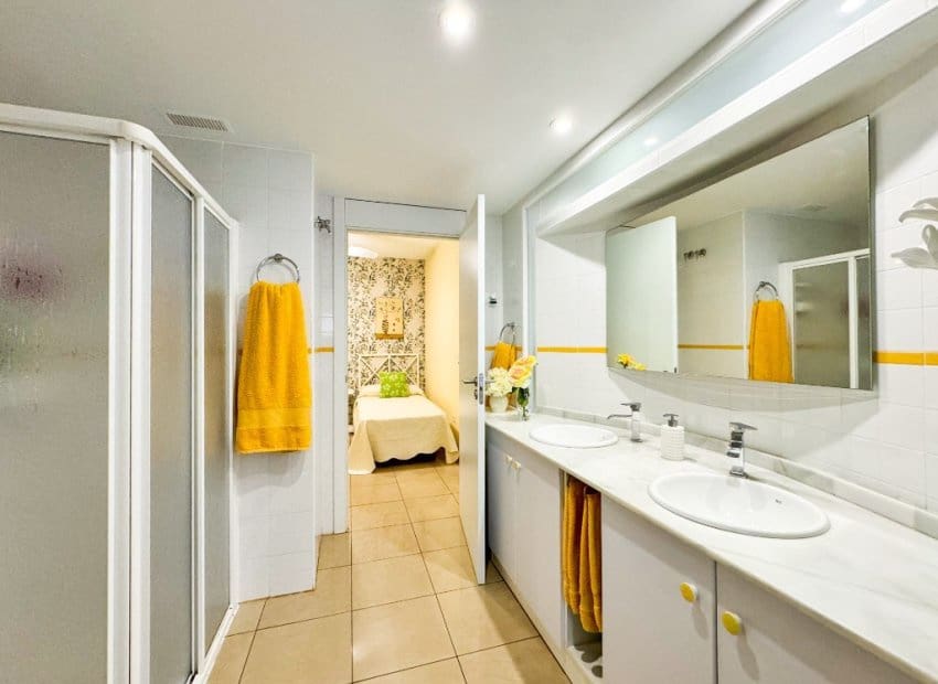 2 makuuhuone Huoneisto myytävänä paikassa Orihuela Costa mukana uima-altaan - 260 000 € (Ref: 9927924)