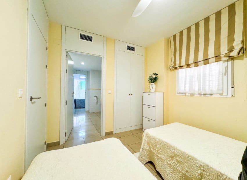 2 makuuhuone Huoneisto myytävänä paikassa Orihuela Costa mukana uima-altaan - 260 000 € (Ref: 9927924)
