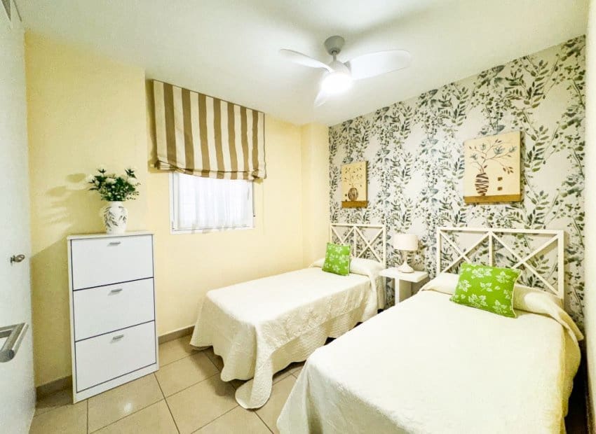 2 makuuhuone Huoneisto myytävänä paikassa Orihuela Costa mukana uima-altaan - 260 000 € (Ref: 9927924)