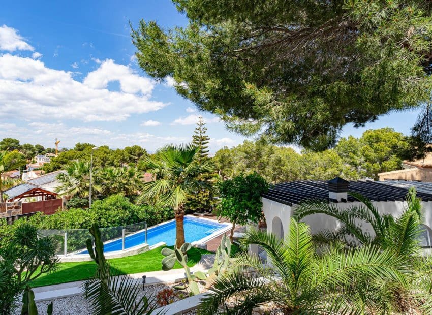 6 slaapkamer Villa te koop in Los Balcones met zwembad - € 890.000 (Ref: 9927925)