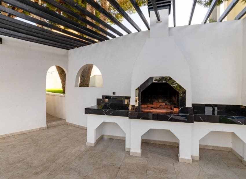 6 slaapkamer Villa te koop in Los Balcones met zwembad - € 890.000 (Ref: 9927925)