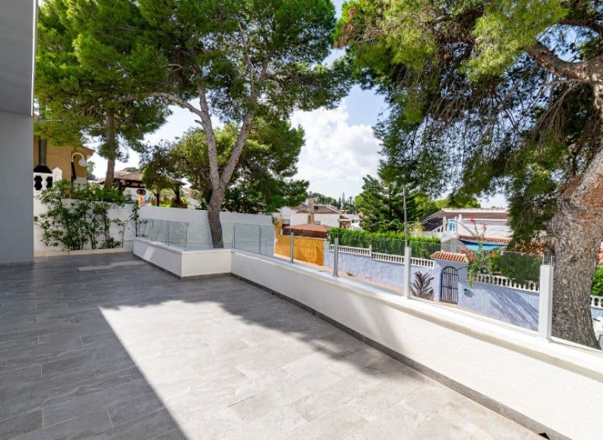 6 slaapkamer Villa te koop in Los Balcones met zwembad - € 890.000 (Ref: 9927925)