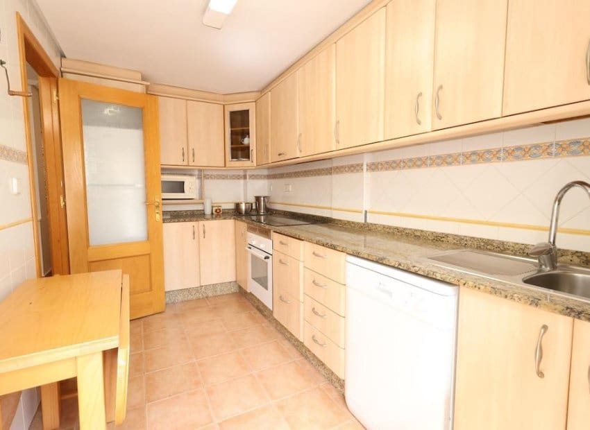 3 soverom Hus til salgs i Orihuela Costa med svømmebasseng - € 390 000 (Ref: 9927926)