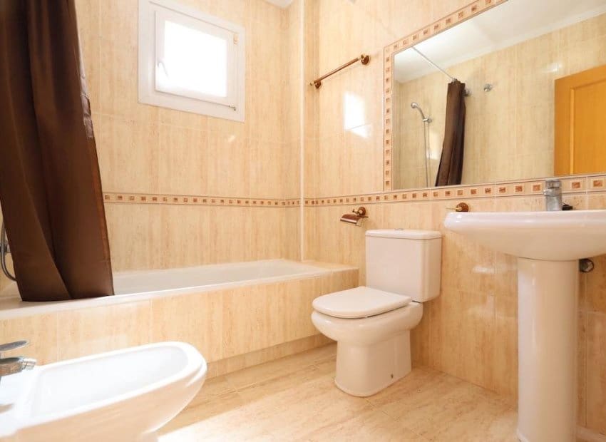 3 soverom Hus til salgs i Orihuela Costa med svømmebasseng - € 390 000 (Ref: 9927926)