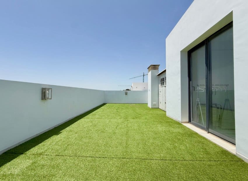 4 bedroom Villa for sale in Dona Pepa with pool - € 525,000 (Ref: 9932423)