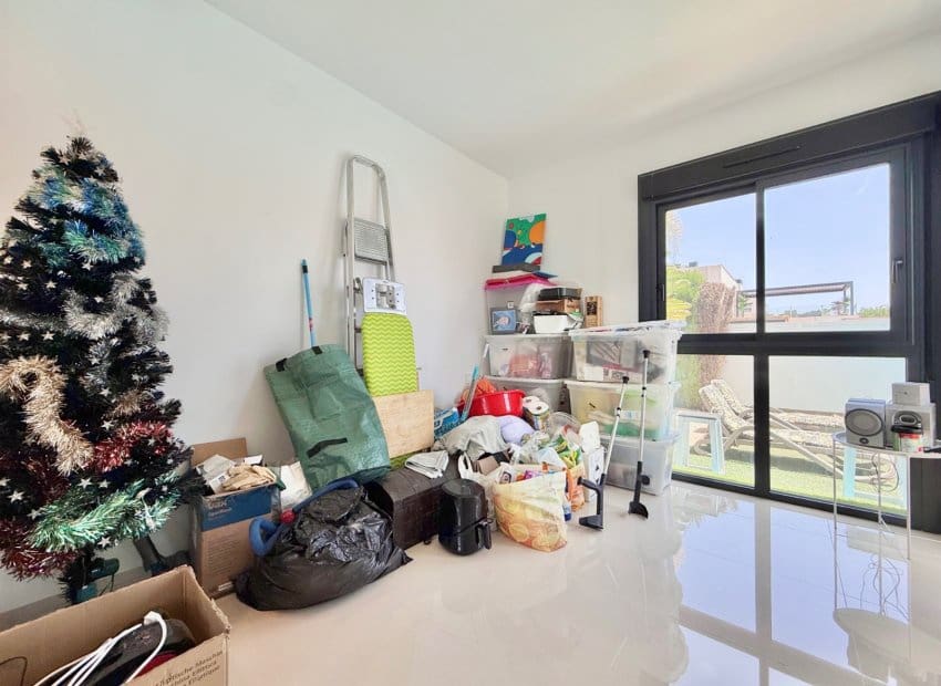 4 bedroom Villa for sale in Dona Pepa with pool - € 525,000 (Ref: 9932423)