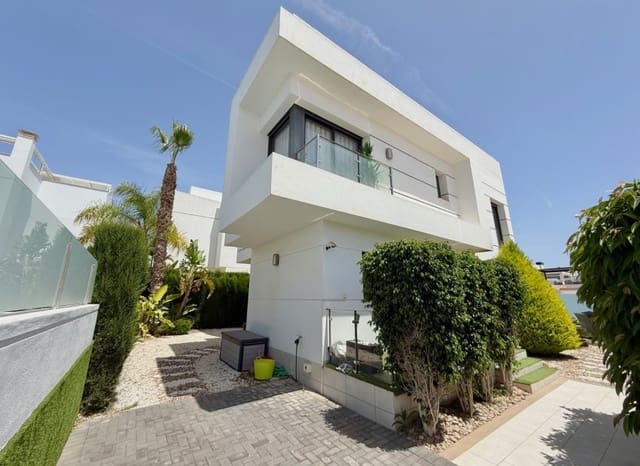 4 soveværelse Villa til salg i Doña Pepa, Rojales med swimmingpool - € 525.000 (Ref: 9932423)
