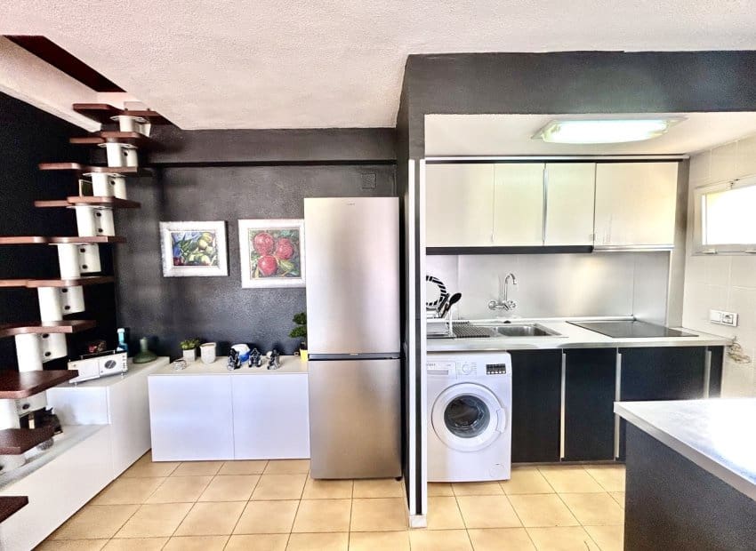 1 slaapkamer Appartement te koop in La Veleta - € 159.900 (Ref: 9932424)
