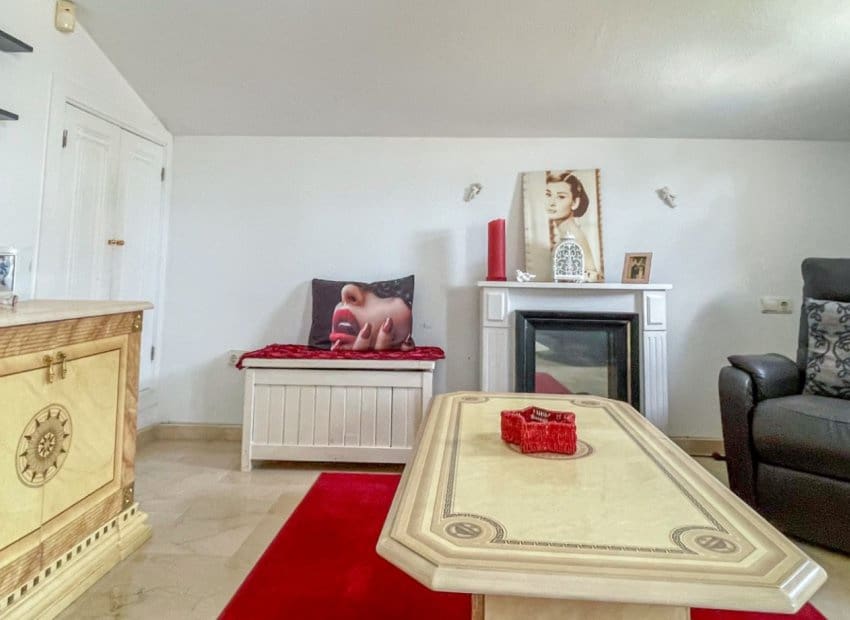 4 quarto Casa em Banda para venda em Orihuela Costa com piscina - 295 000 € (Ref: 9932426)