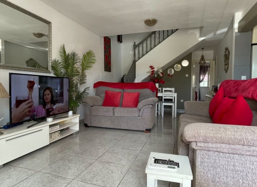 4 quarto Casa em Banda para venda em Orihuela Costa com piscina - 295 000 € (Ref: 9932426)
