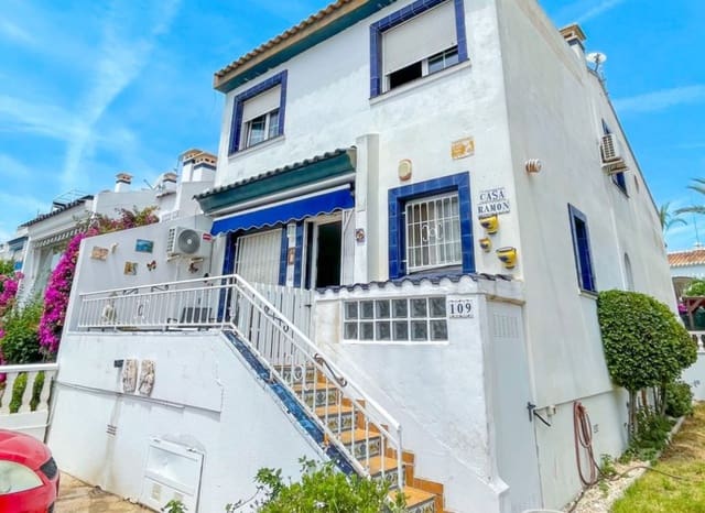 4 quarto Casa em Banda para venda em Villamartin, Orihuela com piscina - 295 000 € (Ref: 9932426)