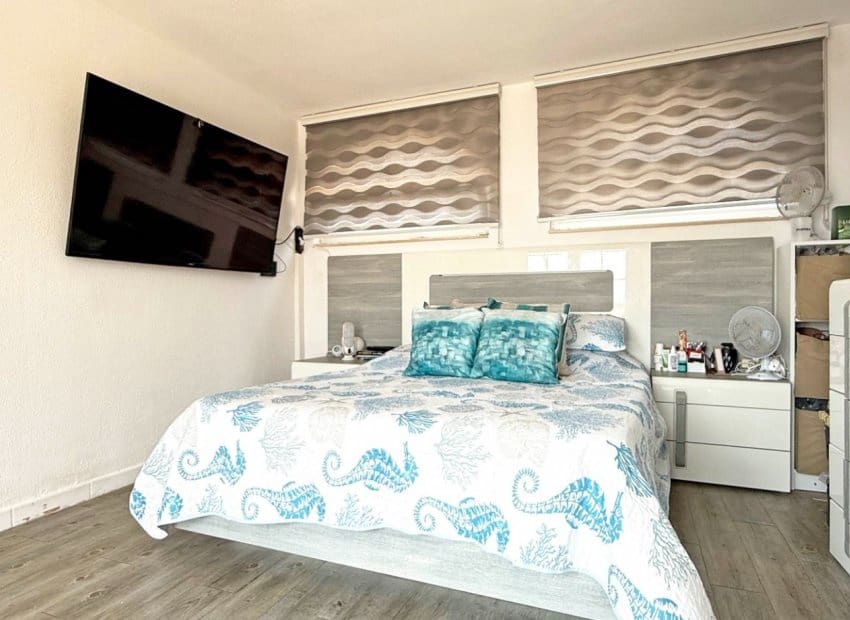 3 makuuhuone Huvila myytävänä paikassa Orihuela Costa mukana uima-altaan - 424 900 € (Ref: 9932428)