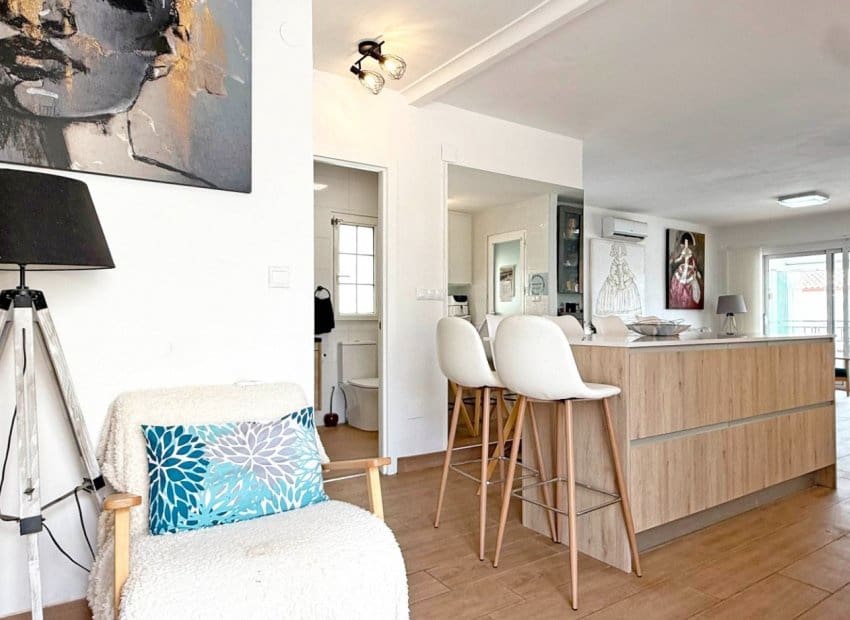 3 makuuhuone Huvila myytävänä paikassa Orihuela Costa mukana uima-altaan - 424 900 € (Ref: 9932428)