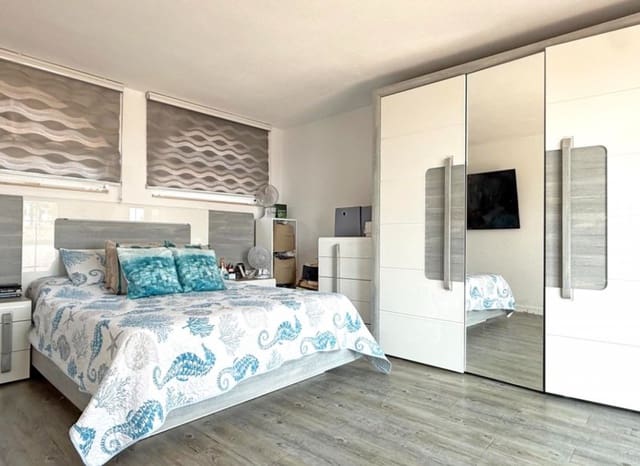 3 makuuhuone Huvila myytävänä paikassa Villamartin, Orihuela mukana uima-altaan - 424 900 € (Ref: 9932428)