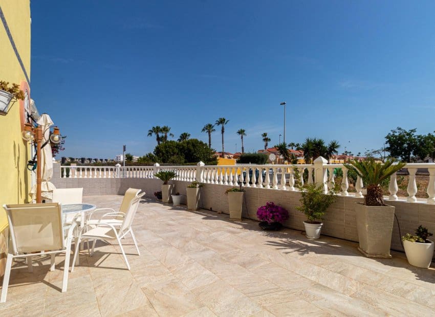 2 soveværelse Byhus til salg i Orihuela Costa med swimmingpool - € 229.000 (Ref: 9932429)