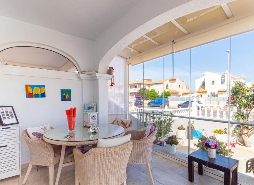 2 soveværelse Byhus til salg i Orihuela Costa med swimmingpool - € 229.000 (Ref: 9932429)
