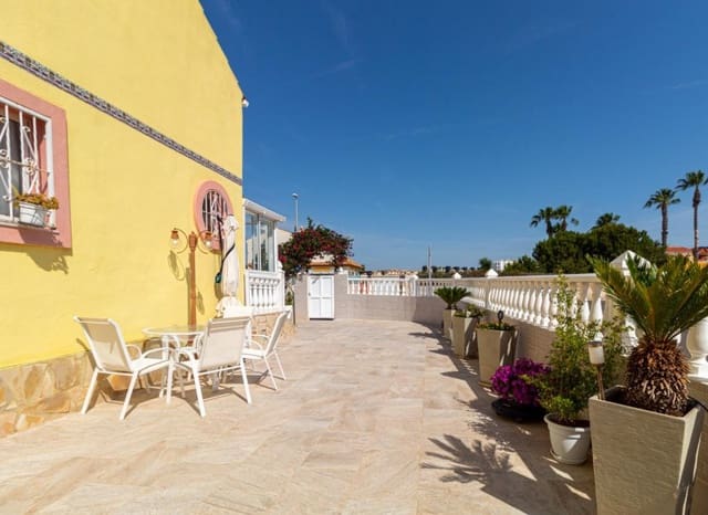 2 soveværelse Byhus til salg i La Regia, Orihuela med swimmingpool - € 229.000 (Ref: 9932429)