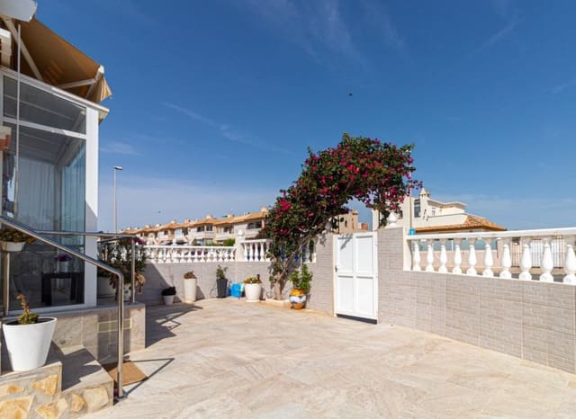 2 soveværelse Byhus til salg i La Regia, Orihuela med swimmingpool - € 229.000 (Ref: 9932429)