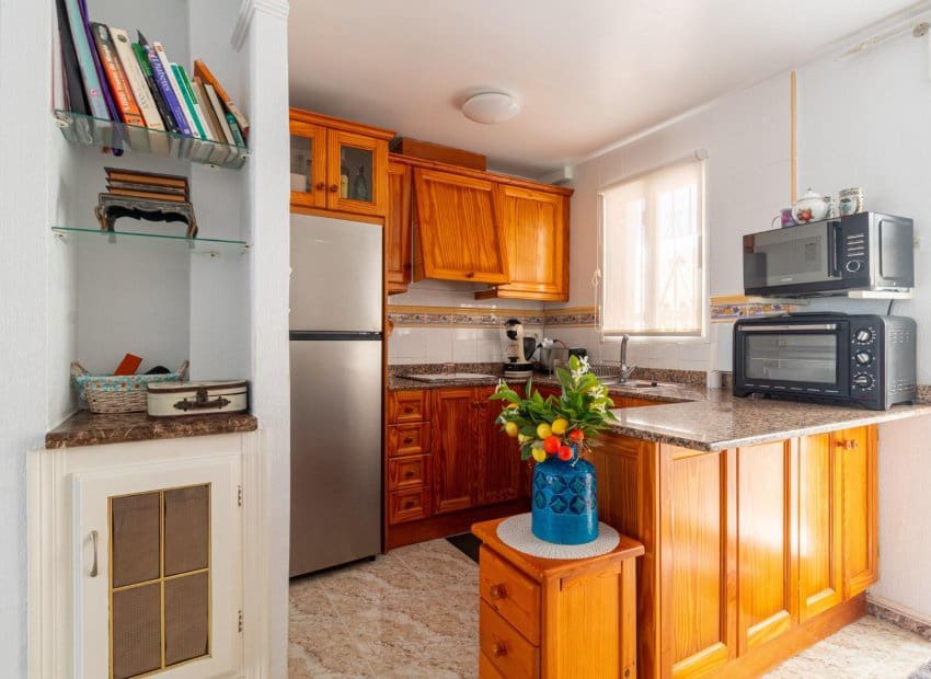 2 soveværelse Byhus til salg i Orihuela Costa med swimmingpool - € 229.000 (Ref: 9932429)