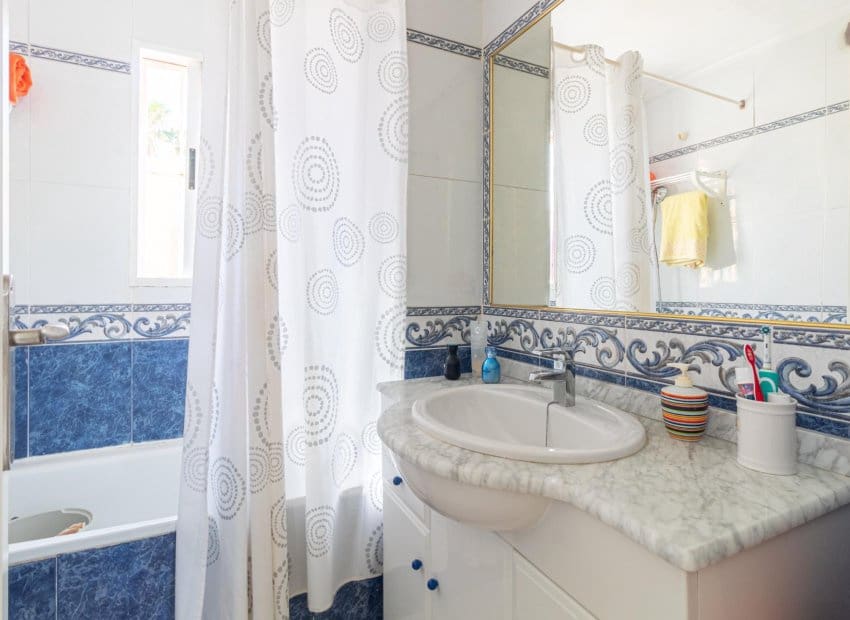 2 soveværelse Byhus til salg i Orihuela Costa med swimmingpool - € 229.000 (Ref: 9932429)