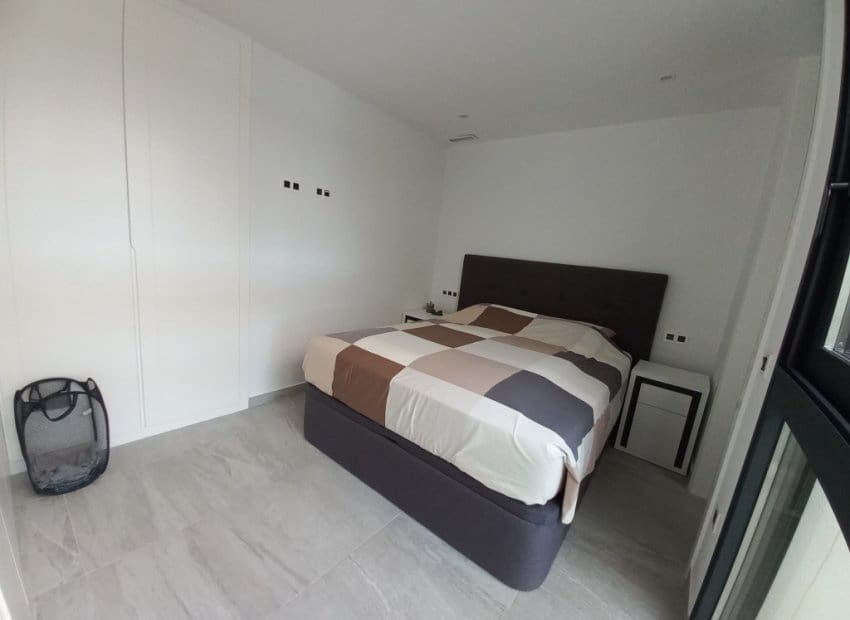 5 soveværelse Villa til salg i San Miguel de Salinas med swimmingpool - € 499.000 (Ref: 9932430)