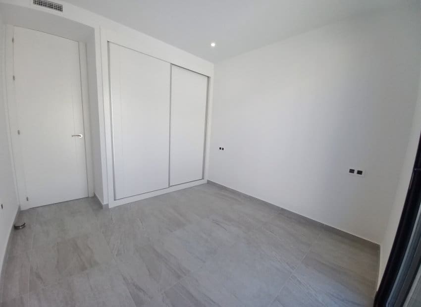 5 soveværelse Villa til salg i San Miguel de Salinas med swimmingpool - € 499.000 (Ref: 9932430)