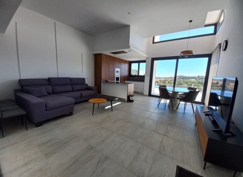5 soveværelse Villa til salg i San Miguel de Salinas med swimmingpool - € 499.000 (Ref: 9932430)
