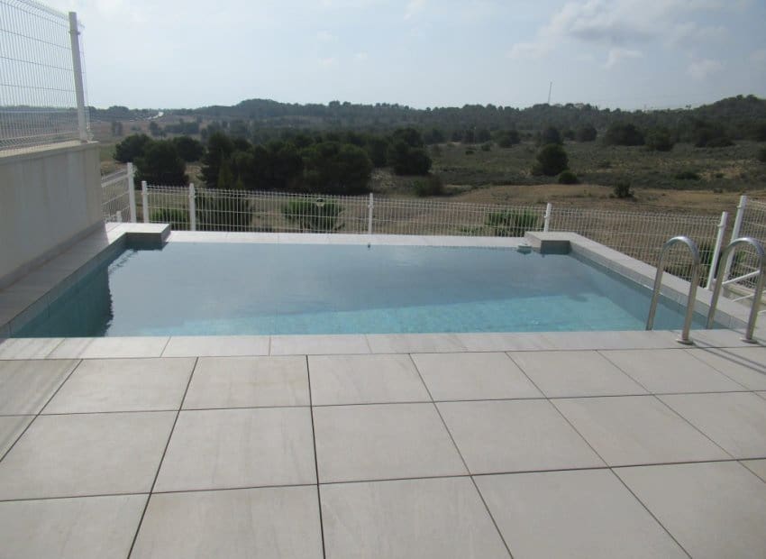 5 soveværelse Villa til salg i San Miguel de Salinas med swimmingpool - € 499.000 (Ref: 9932430)