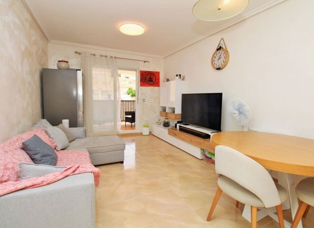 3 soveværelse Byhus til salg i San Miguel de Salinas med swimmingpool - € 209.990 (Ref: 9932431)